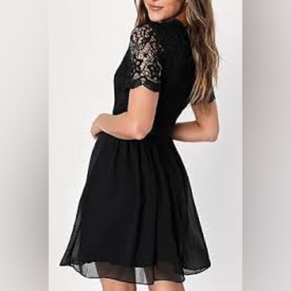 Lulus | Women's Angel in Disguise Lace Skater Fit & Flare Dress | L NWT - Picture 2 of 6